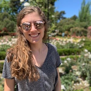 Meet your Posher, Alexandra